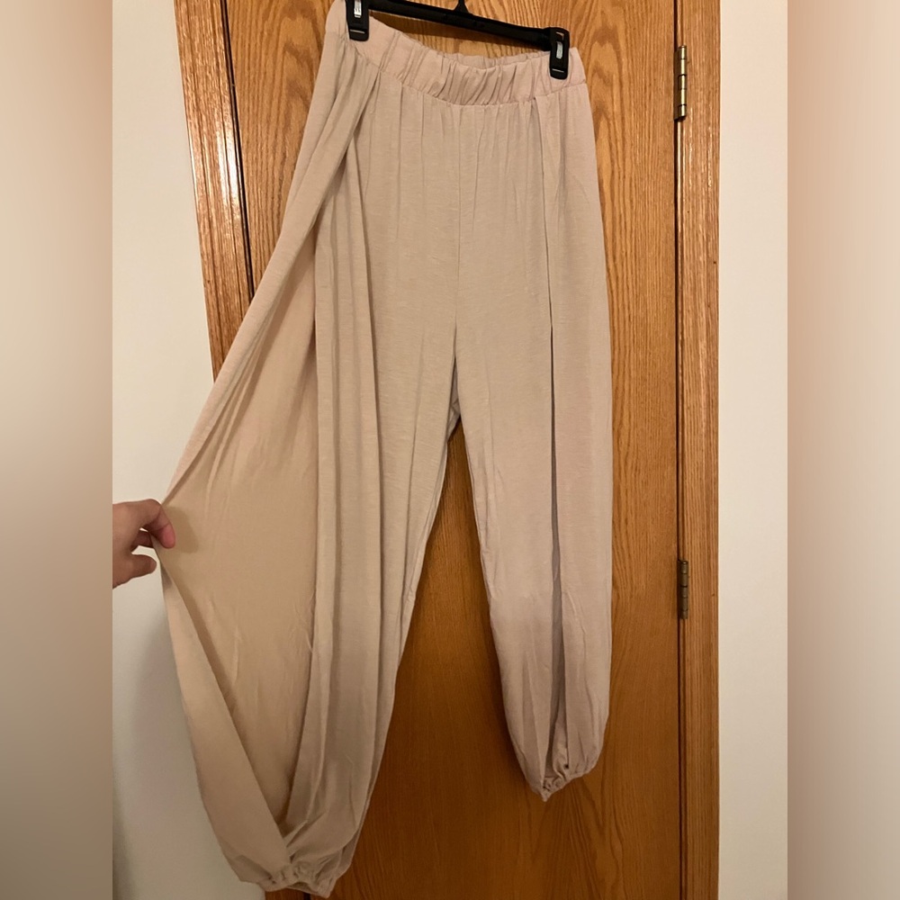 Genie Pants 🧞‍♀️